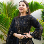 SR-BA06 Un-Stitched Lawn Embroidered 3pc With Organza Embroidered Dupatta - Image 5